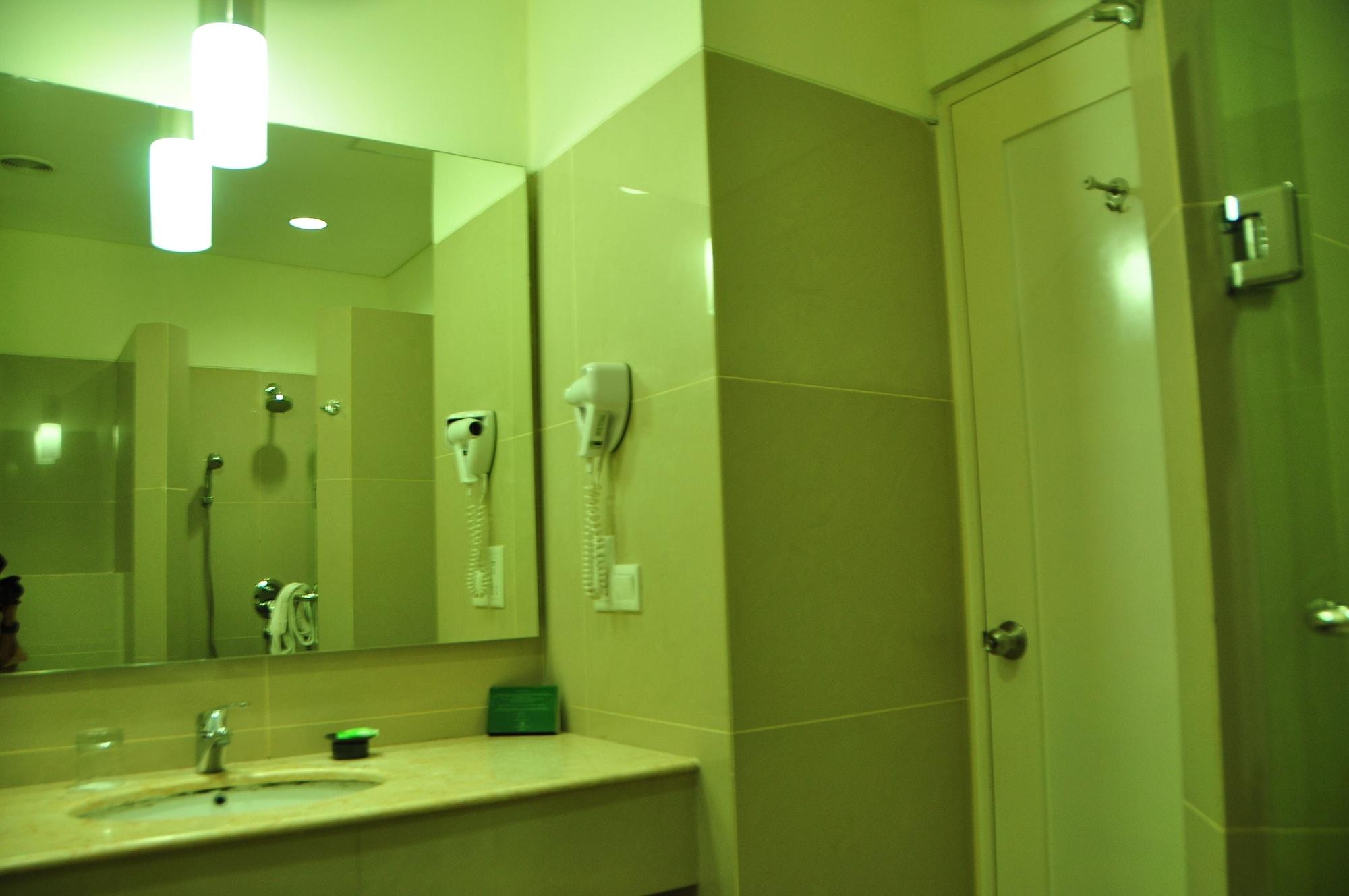 Sintesa Peninsula Hotel Palembang Extérieur photo