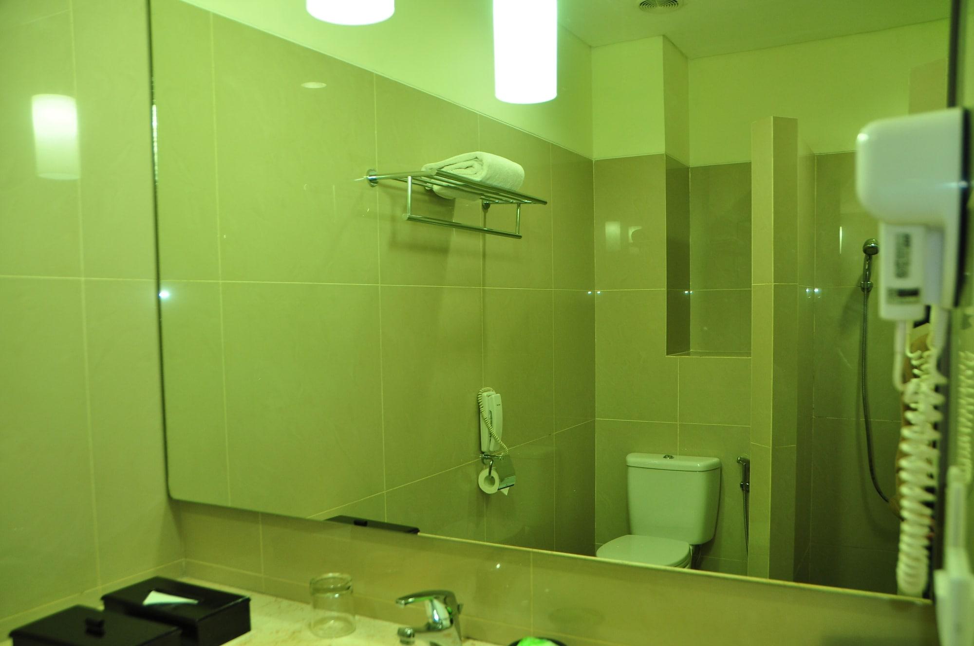 Sintesa Peninsula Hotel Palembang Extérieur photo