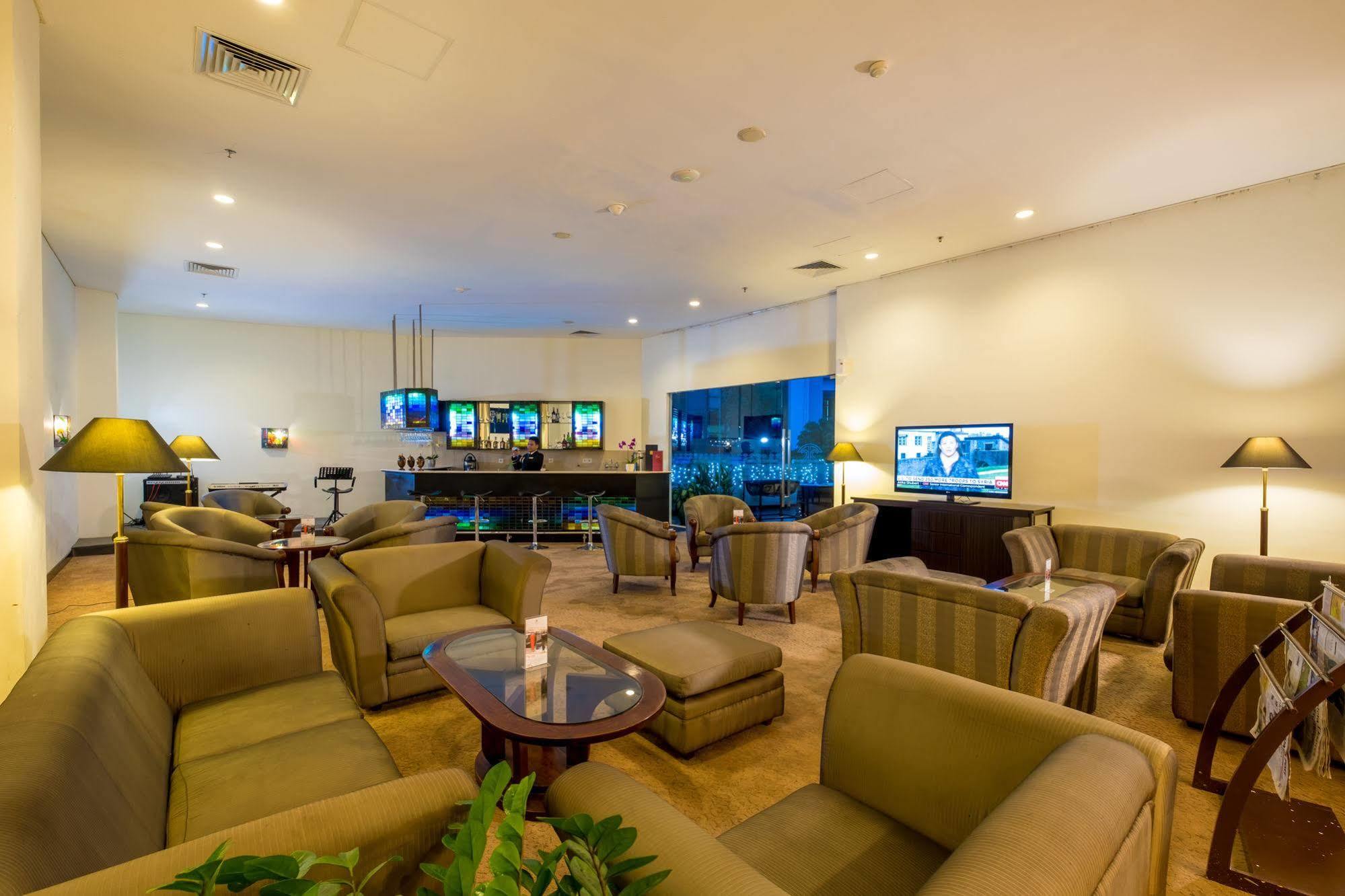 Sintesa Peninsula Hotel Palembang Extérieur photo
